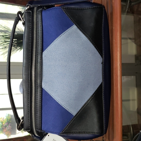 ๐ NEW NINE WEST ELENYA MULTI COLORBLOCK PATCHWORK BLUE & BLACK CROSSBODY BAG - Picture 2 of 16
